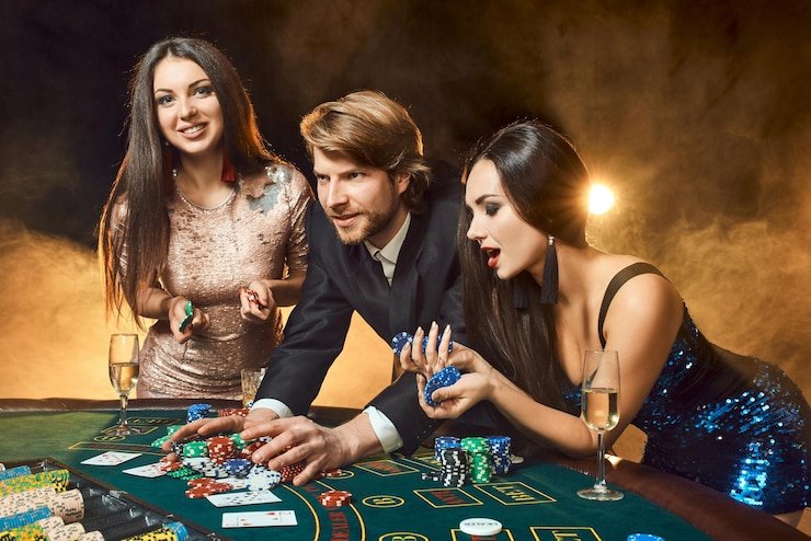 Antarmuka promosi rohtoto dengan bonus sambutan dan cashback mingguan